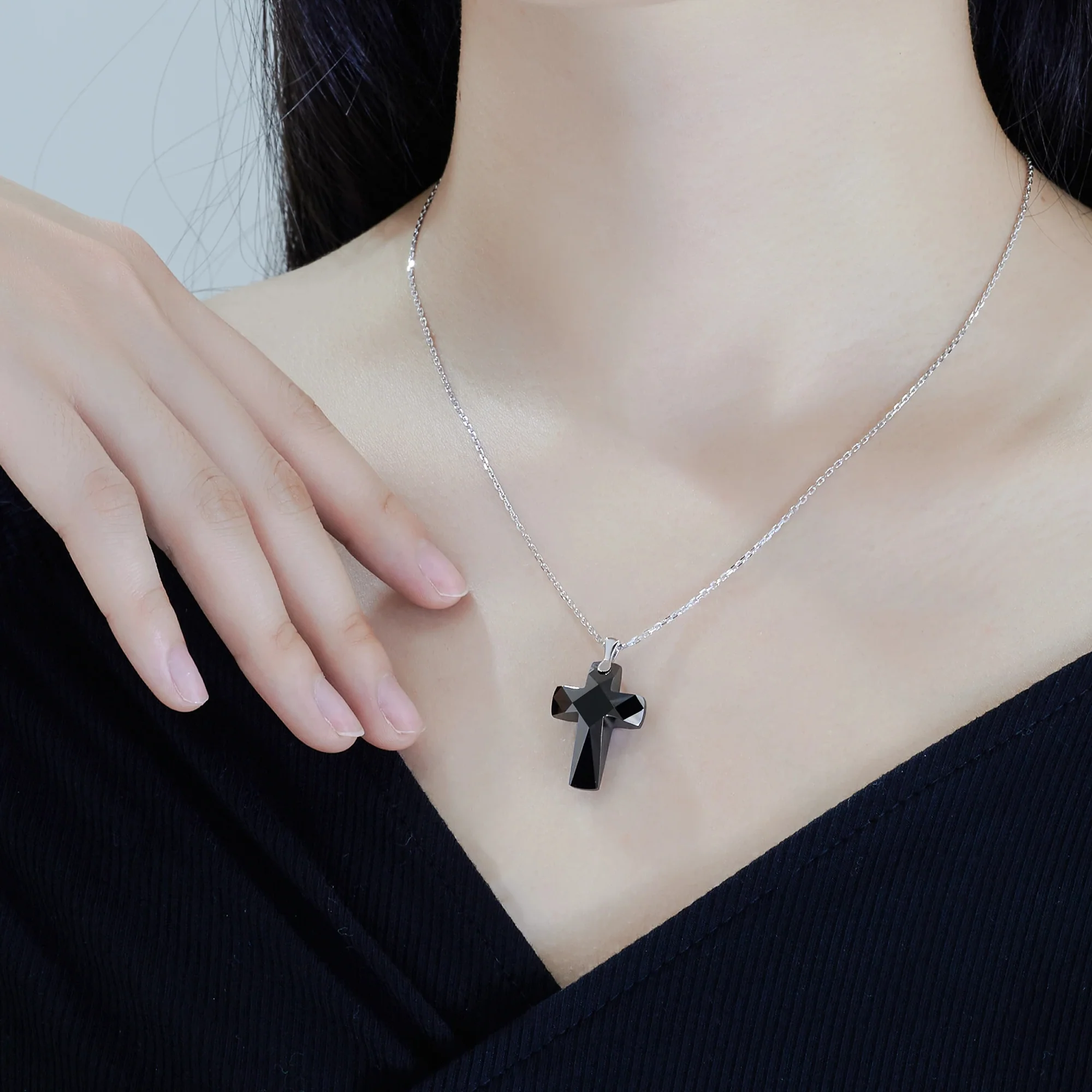 20CT ALL MOISSANITE BLACK CROSS IN SOLID GOLD - Image 2