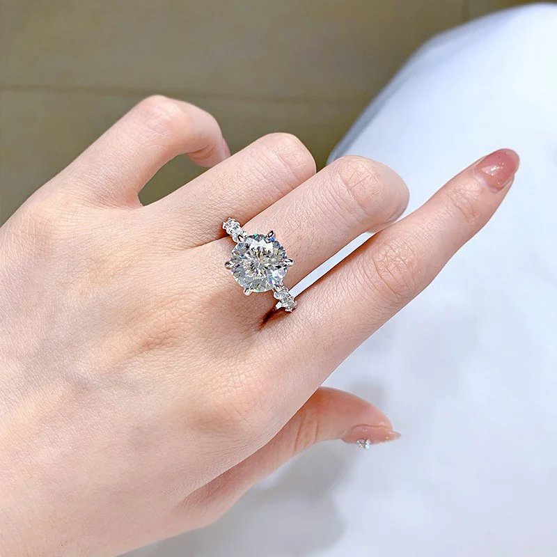 IE00238 3CT PORTUGUESE ROUND CUT MOISSANITE RING IN STERLING SILVER - Image 3