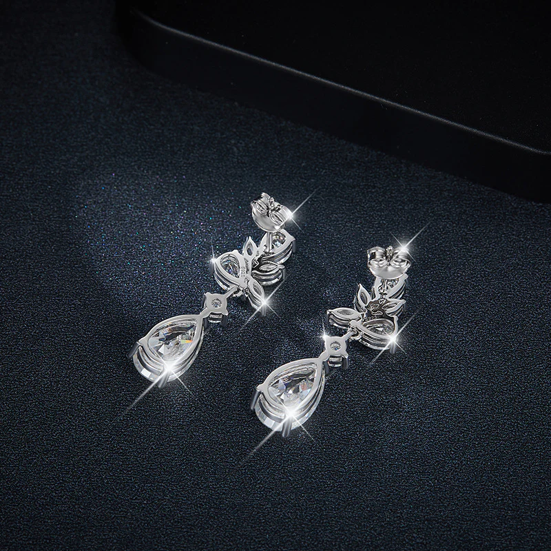 IE0069 3CT MOISSANITE PEAR DROP ENGAGEMENT EARRINGS IN STERLING SILVER - Image 3