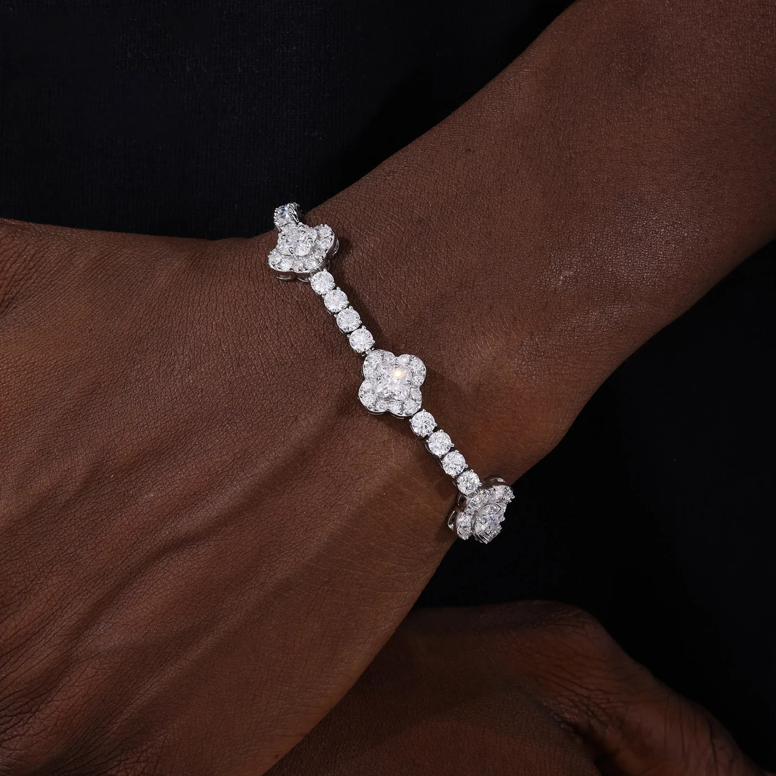 MOISSANITE LILY CUT FOUR LEAF CLOVER TENNIS BRACELET IN STERLING SILVER
